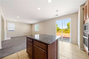 20047 Holly Dr, Santa Clarita, CA 91350 - Photo 21