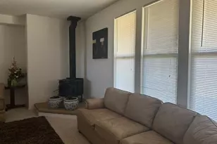 9322 Hollywood Ct, Phelan, CA 92371 - Photo 13