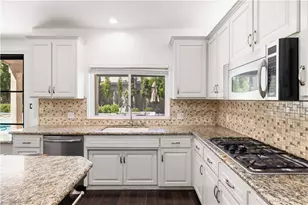 1001 Sungro Way, Bakersfield, CA 93311 - Photo 15