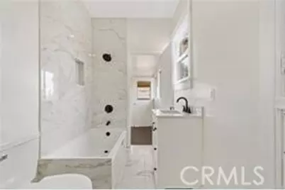 1940 S La Salle Avenue, Los Angeles, CA 90018 - Photo 7