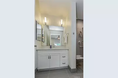 1545 W Calimyrna, Fresno, CA 93711 - Photo 17