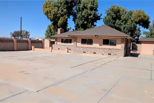 184 Clark Wy, Palo Verde, CA 92266 - Photo 3