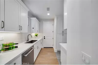 126 Paxton, Irvine, CA 92620 - Photo 11