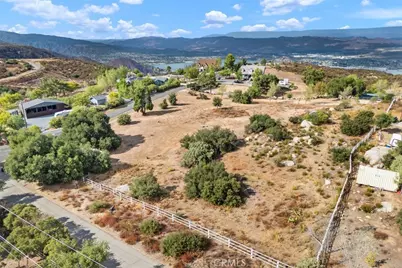 2 S. Main Divide, Lake Elsinore, CA 92530 - Photo 5