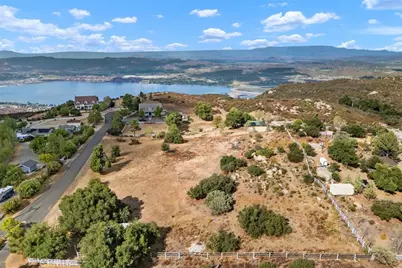 2 S. Main Divide, Lake Elsinore, CA 92530 - Photo 3