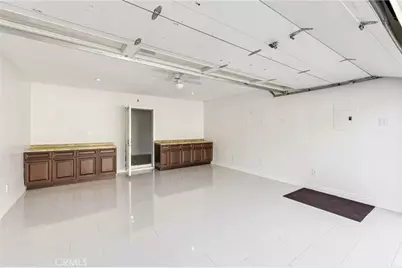 527 S Orchard Drive, Burbank, CA 91506 - Photo 31