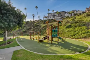 2578 Bungalow Pl, Corona del Mar, CA 92625 - Photo 41