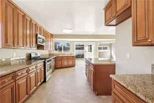 7401 Casaba Ave, Winnetka, CA 91306 - Photo 21