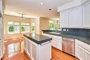 26821 Moore Oaks Rd, Laguna Hills, CA 92653 - Photo 17