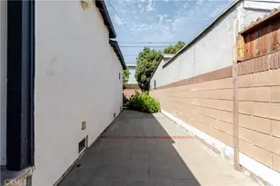 421 E 65th, Los Angeles, CA 90003 - Photo 13