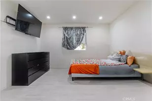 421 E 65th, Los Angeles, CA 90003 - Photo 9