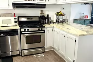 7652 Garfield Ave, Huntington Beach, CA 92648 - Photo 13