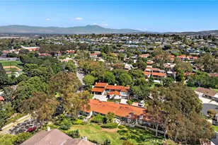 558 Vista Flora, Newport Beach, CA 92660 - Photo 35