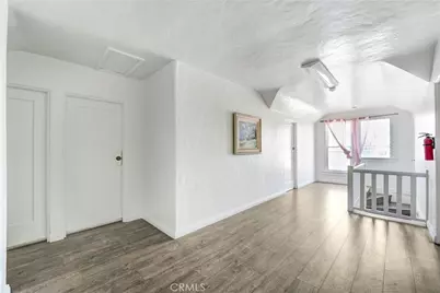 1041 Elden Avenue, Los Angeles, CA 90006 - Photo 9