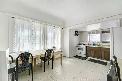 1041 Elden Avenue, Los Angeles, CA 90006 - Photo 7