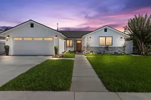 270 Albert Pl, Costa Mesa, CA 92627 - Photo 1