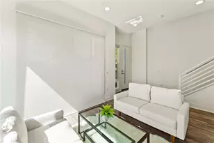 697 W 17th, Costa Mesa, CA 92627 - Photo 23