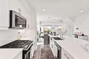 697 W 17th, Costa Mesa, CA 92627 - Photo 5