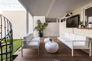 29 Surfside Ave, Surfside, CA 90743 - Photo 15