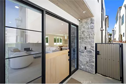 509 Carnation, Corona del Mar, CA 92625 - Photo 17