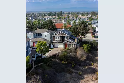 4711 Winthrop Drive, Huntington Beach, CA 92649 - Photo 3