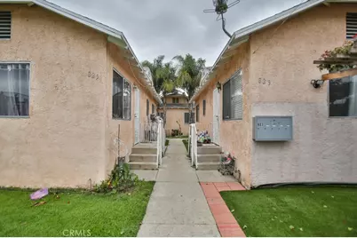 823 W 81st Street, Los Angeles, CA 90044 - Photo 23