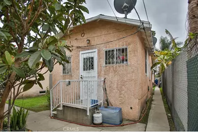 823 W 81st Street, Los Angeles, CA 90044 - Photo 13