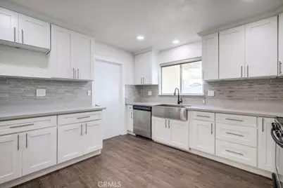 746 Hudson Avenue, Costa Mesa, CA 92626 - Photo 11