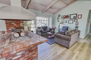 9850 Garfield Ave, Huntington Beach, CA 92646 - Photo 23