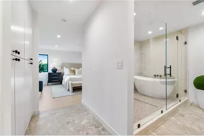 19321 Manor Point Circle, Huntington Beach, CA 92648 - Photo 37