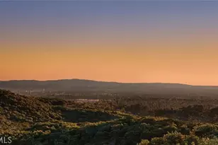 557 Peninsula, Irvine, CA 92602 - Photo 3