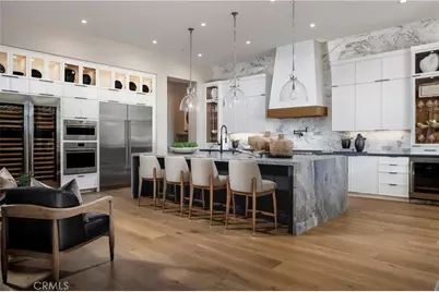 557 Peninsula, Irvine, CA 92602 - Photo 11