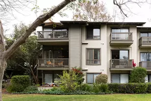 9 Flores, Irvine, CA 92612 - Photo 3