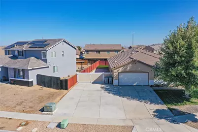 13864 Grant Way, Oak Hills, CA 92344 - Photo 7
