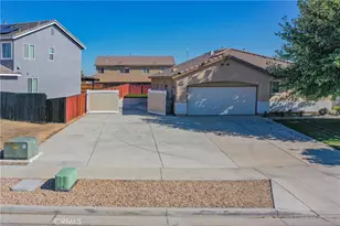 13864 Grant Way, Oak Hills, CA 92344 - Photo 5