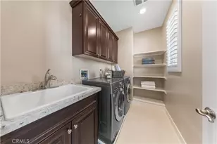 101 Tinker, Irvine, CA 92618 - Photo 37