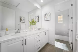 107 Somera, Irvine, CA 92602 - Photo 19