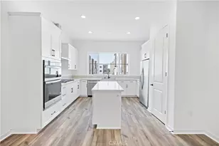 127 Culture, Irvine, CA 92618 - Photo 5