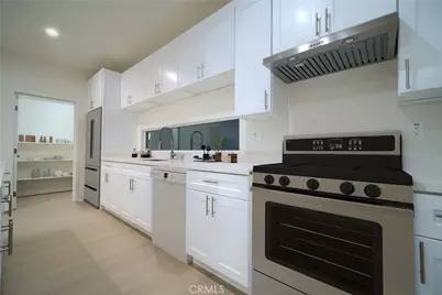 801 E 84th Place, Los Angeles, CA 90001 - Photo 25