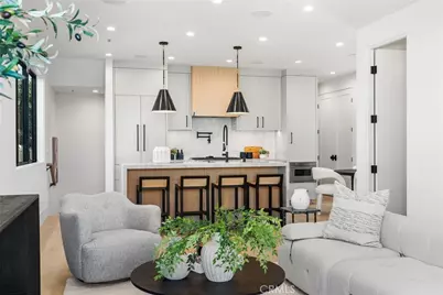 305 .5 Fernleaf, Corona del Mar, CA 92625 - Photo 3