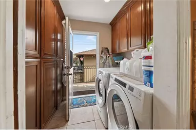 951 W Kendall, Corona, CA 92882 - Photo 15