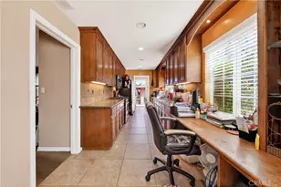 951 W Kendall, Corona, CA 92882 - Photo 11