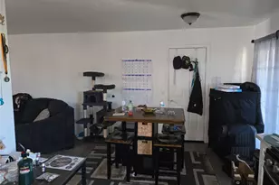 14703 Mesa Dr, Victorville, CA 92395 - Photo 17