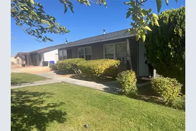 14703 Mesa Dr, Victorville, CA 92395 - Photo 7