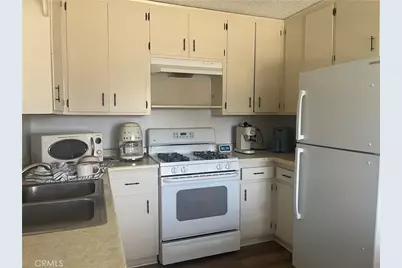 14703 Mesa Dr, Victorville, CA 92395 - Photo 21