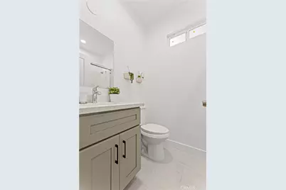 308 S Laurel Street, Santa Ana, CA 92704 - Photo 9