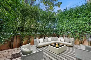 11816 Gorham Ave, Los Angeles, CA 90049 - Photo 1