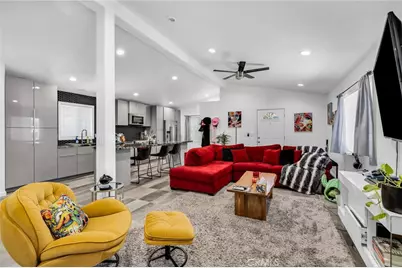 80 Huntington #424, Huntington Beach, CA 92648 - Photo 9