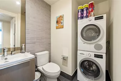 889 Francisco #1911, Los Angeles, CA 90017 - Photo 13