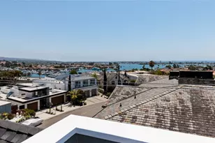125 Kings Pl, Newport Beach, CA 92663 - Photo 59